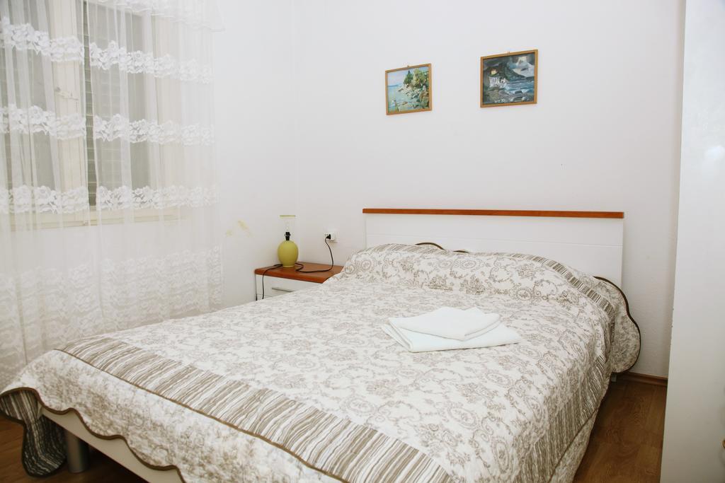 Apartments Gabrijela بريسبا الغرفة الصورة
