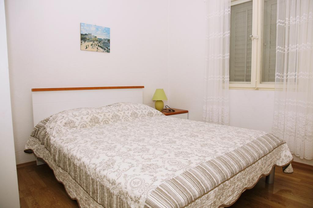Apartments Gabrijela بريسبا الغرفة الصورة