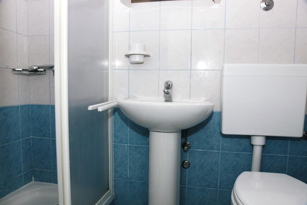 Apartments Gabrijela بريسبا الغرفة الصورة
